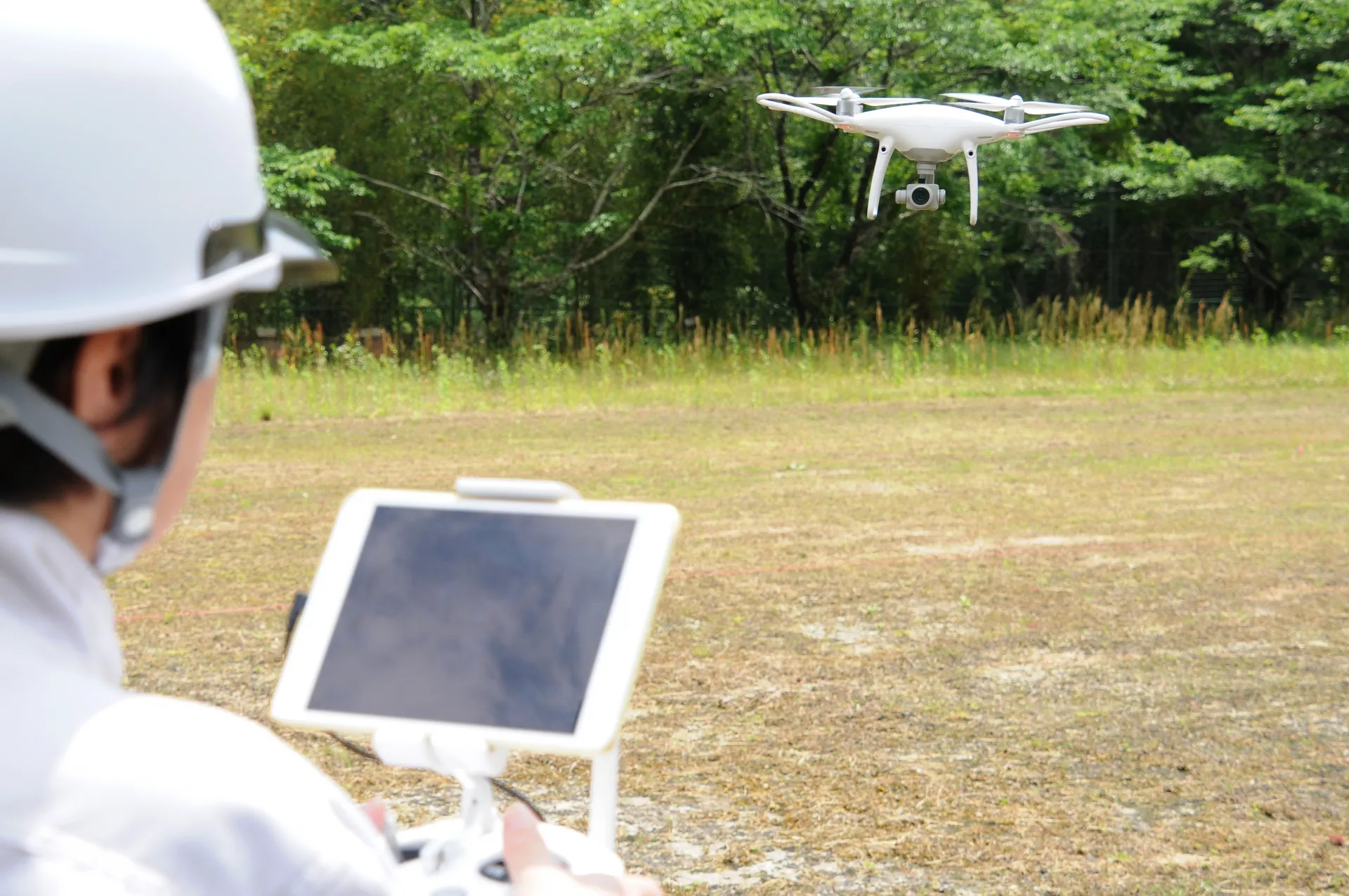 ドローン（UAV）による高精度な写真・レーザー測量